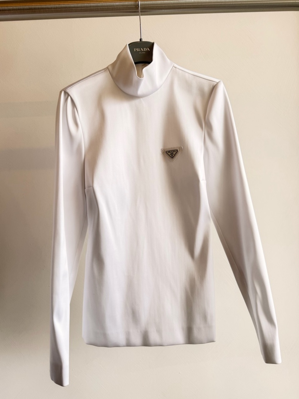 NWT Prada Stretch Satin Top Slim Fit Sports-inspired Triangle Logo Size 40 IT Sm